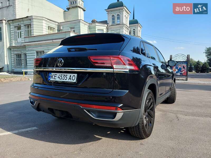 Позашляховик / Кросовер Volkswagen Atlas Cross Sport 2021 в Кам'янському
