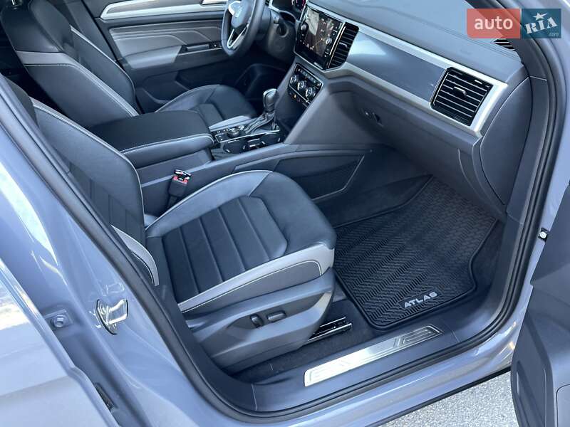 Внедорожник / Кроссовер Volkswagen Atlas Cross Sport 2021 в Харькове