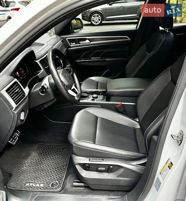 Внедорожник / Кроссовер Volkswagen Atlas Cross Sport 2020 в Киеве