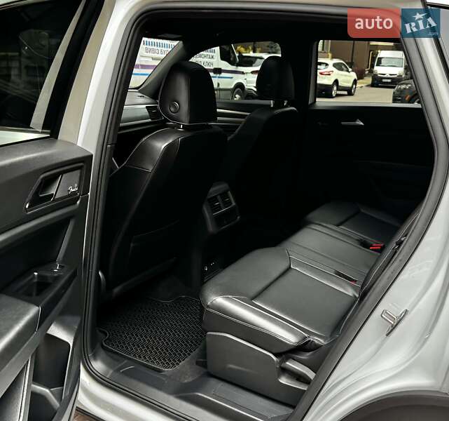 Внедорожник / Кроссовер Volkswagen Atlas Cross Sport 2020 в Киеве