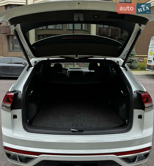 Внедорожник / Кроссовер Volkswagen Atlas Cross Sport 2020 в Киеве фото 56 Внедорожник / Кроссовер Volkswagen Atlas Cross Sport 2020 в Киеве