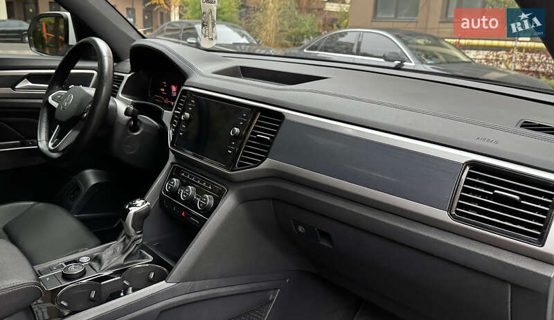 Внедорожник / Кроссовер Volkswagen Atlas Cross Sport 2020 в Киеве фото 76 Внедорожник / Кроссовер Volkswagen Atlas Cross Sport 2020 в Киеве