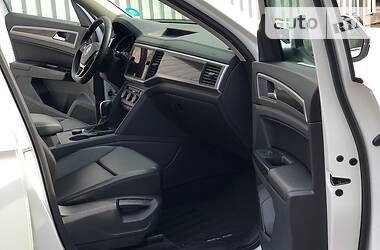 Позашляховик / Кросовер Volkswagen Atlas 2018 в 