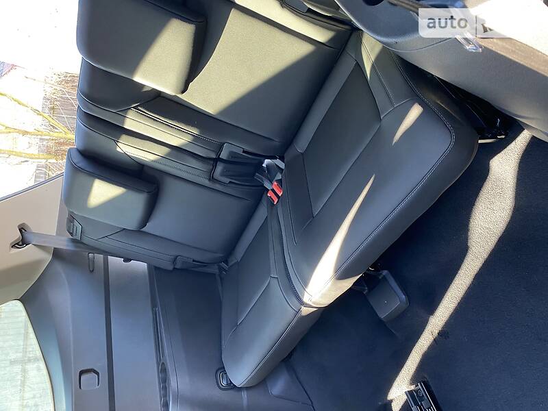 Внедорожник / Кроссовер Volkswagen Atlas 2017 в Киеве фото 10 Внедорожник / Кроссовер Volkswagen Atlas 2017 в Киеве