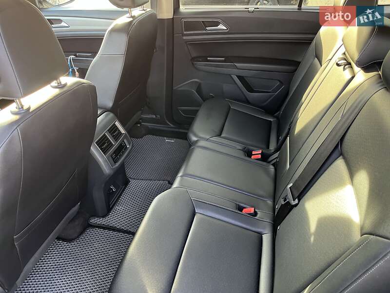 Внедорожник / Кроссовер Volkswagen Atlas 2018 в Черновцах