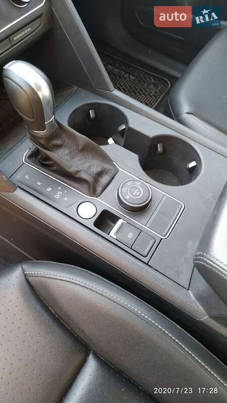 Внедорожник / Кроссовер Volkswagen Atlas 2017 в Кривом Роге