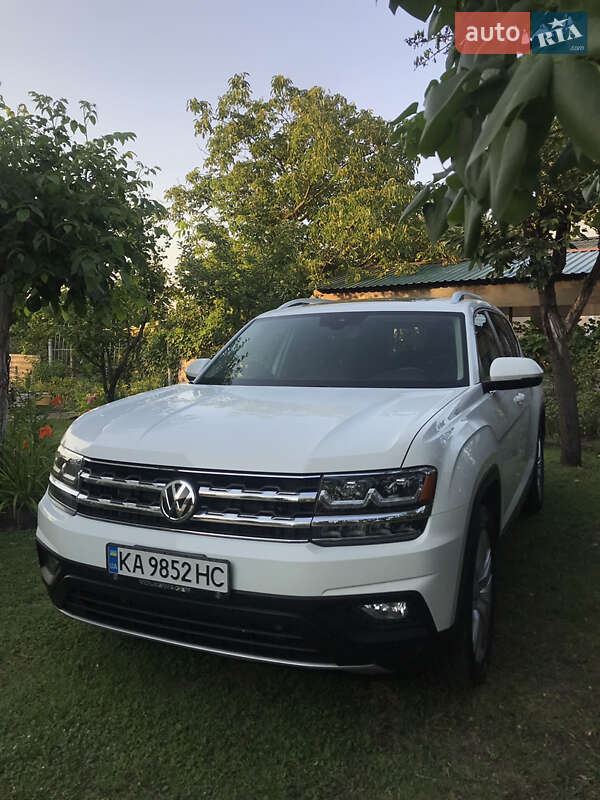 Позашляховик / Кросовер Volkswagen Atlas 2019 в Києві