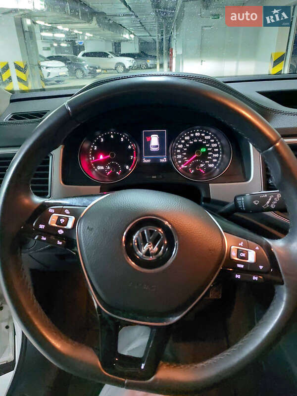 Позашляховик / Кросовер Volkswagen Atlas 2019 в Києві