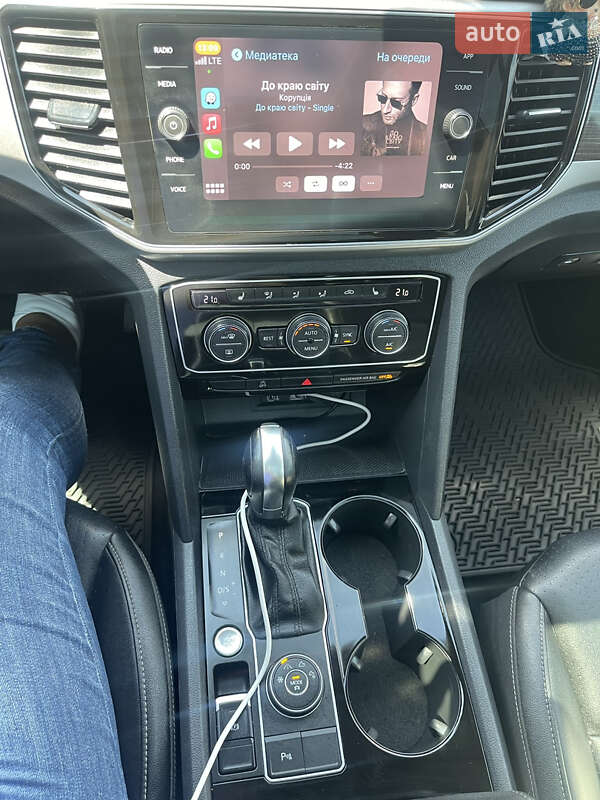 Позашляховик / Кросовер Volkswagen Atlas 2017 в Харкові