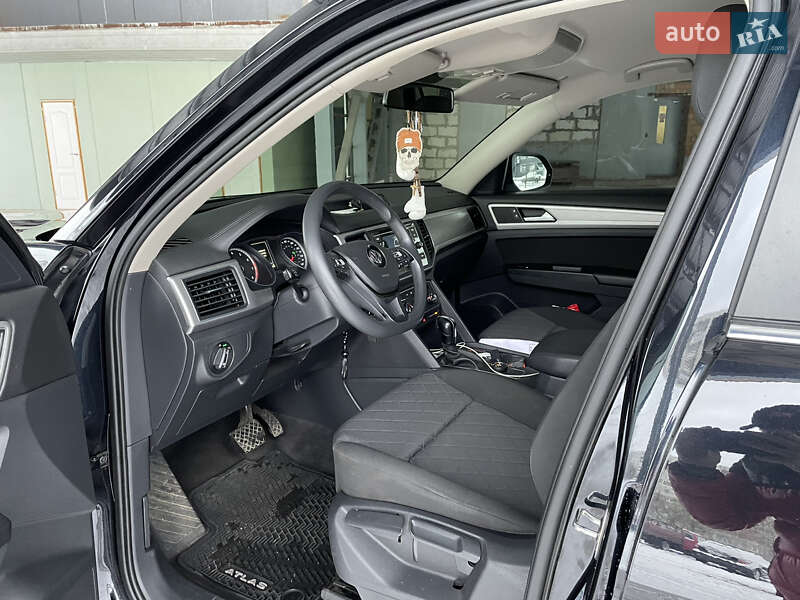 Внедорожник / Кроссовер Volkswagen Atlas 2017 в Сумах