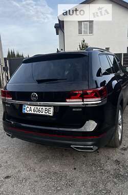 Позашляховик / Кросовер Volkswagen Atlas 2021 в Києві