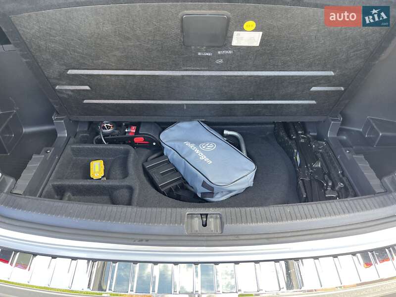 Внедорожник / Кроссовер Volkswagen Atlas 2019 в Киеве