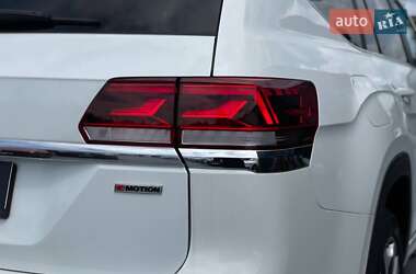 Внедорожник / Кроссовер Volkswagen Atlas 2021 в 
