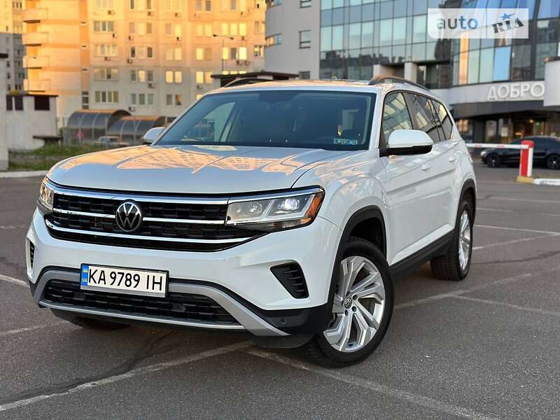 Позашляховик / Кросовер Volkswagen Atlas 2020 в Києві