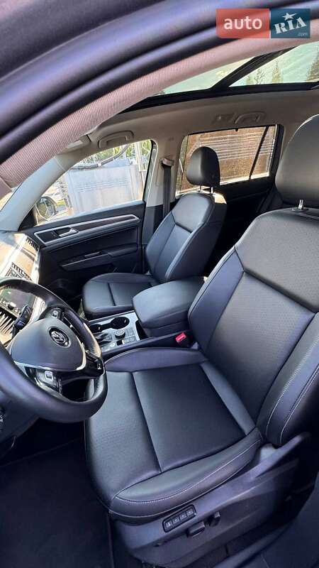 Внедорожник / Кроссовер Volkswagen Atlas 2018 в Коростене