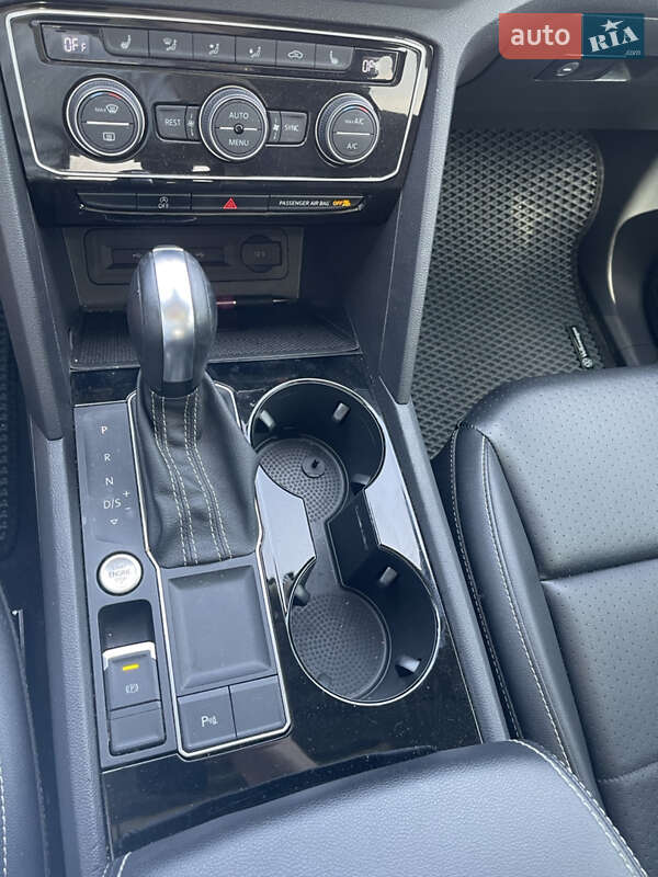 Внедорожник / Кроссовер Volkswagen Atlas 2020 в Киеве