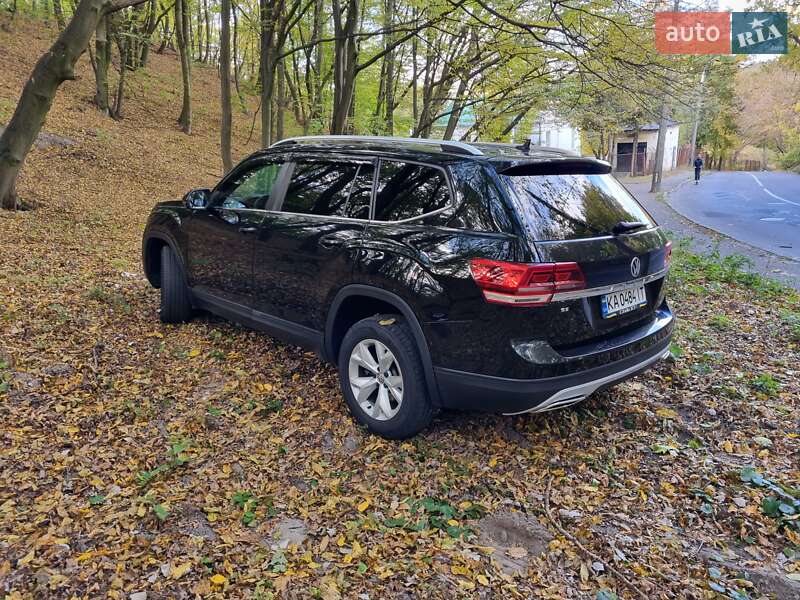 Внедорожник / Кроссовер Volkswagen Atlas 2017 в Киеве