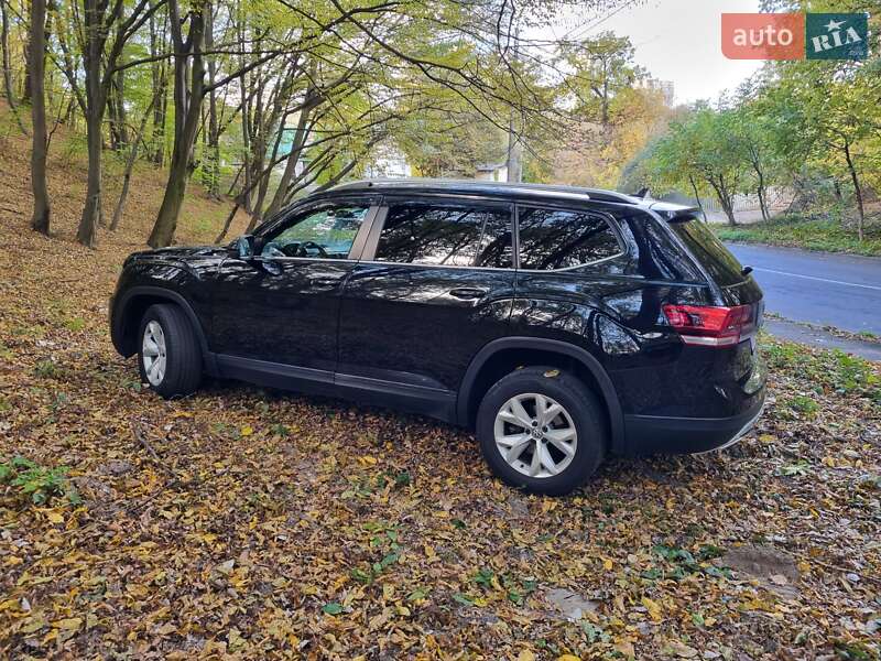 Внедорожник / Кроссовер Volkswagen Atlas 2017 в Киеве