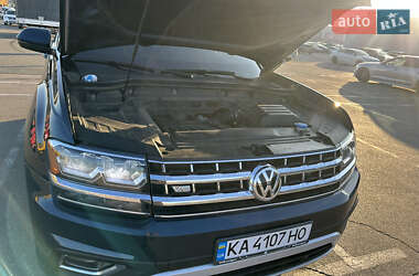 Внедорожник / Кроссовер Volkswagen Atlas 2017 в 