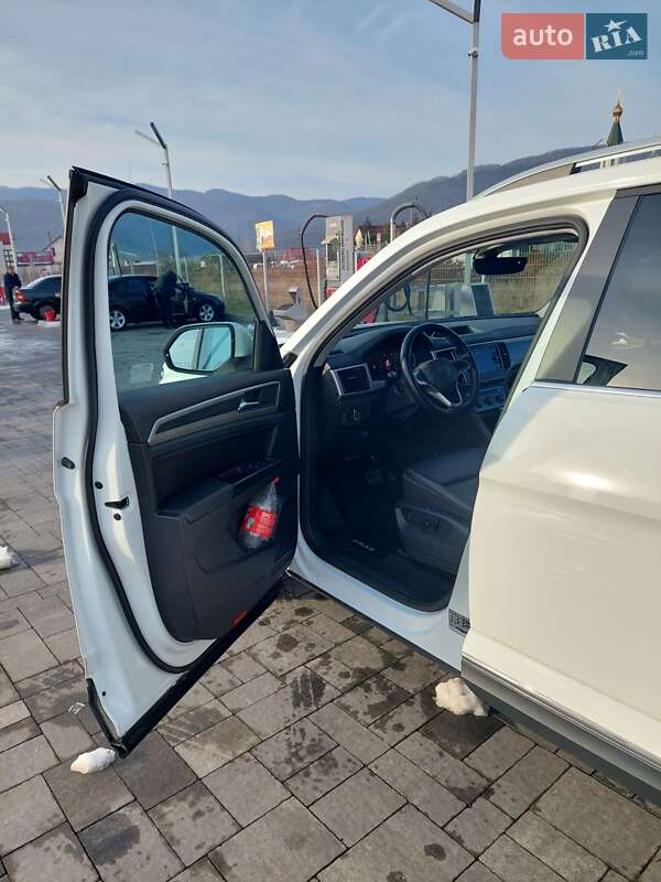 Внедорожник / Кроссовер Volkswagen Atlas 2020 в Хусте