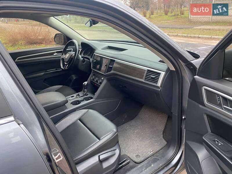 Внедорожник / Кроссовер Volkswagen Atlas 2017 в Запорожье