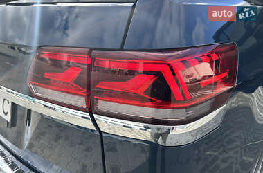 Позашляховик / Кросовер Volkswagen Atlas 2021 в 