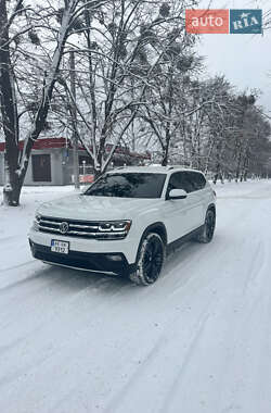 Позашляховик / Кросовер Volkswagen Atlas 2017 в Харкові