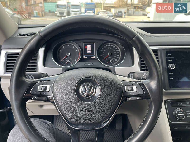 Внедорожник / Кроссовер Volkswagen Atlas 2017 в Киеве