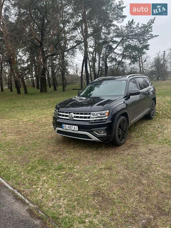 Внедорожник / Кроссовер Volkswagen Atlas 2019 в 