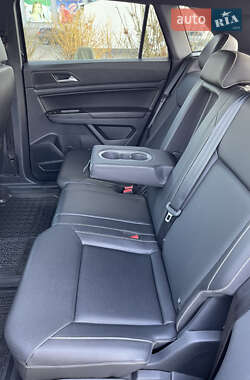 Внедорожник / Кроссовер Volkswagen Atlas 2020 в 