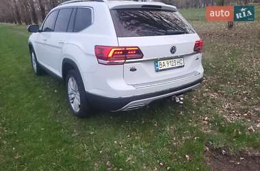 Позашляховик / Кросовер Volkswagen Atlas 2019 в 