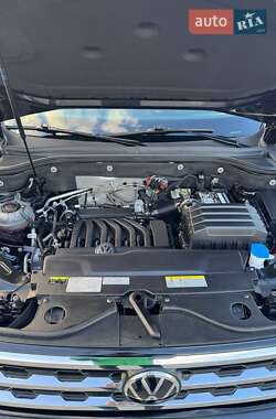 Внедорожник / Кроссовер Volkswagen Atlas 2021 в 