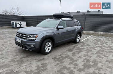 Позашляховик / Кросовер Volkswagen Atlas 2018 в 
