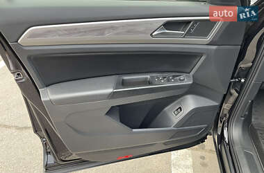 Внедорожник / Кроссовер Volkswagen Atlas 2020 в 