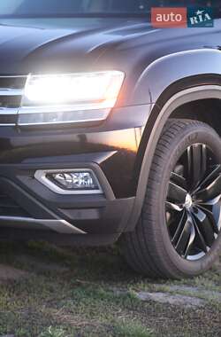 Позашляховик / Кросовер Volkswagen Atlas 2019 в Вараші