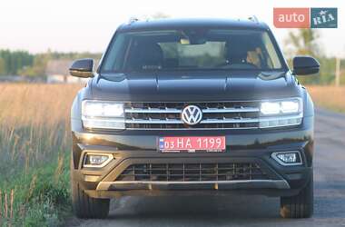 Позашляховик / Кросовер Volkswagen Atlas 2019 в 
