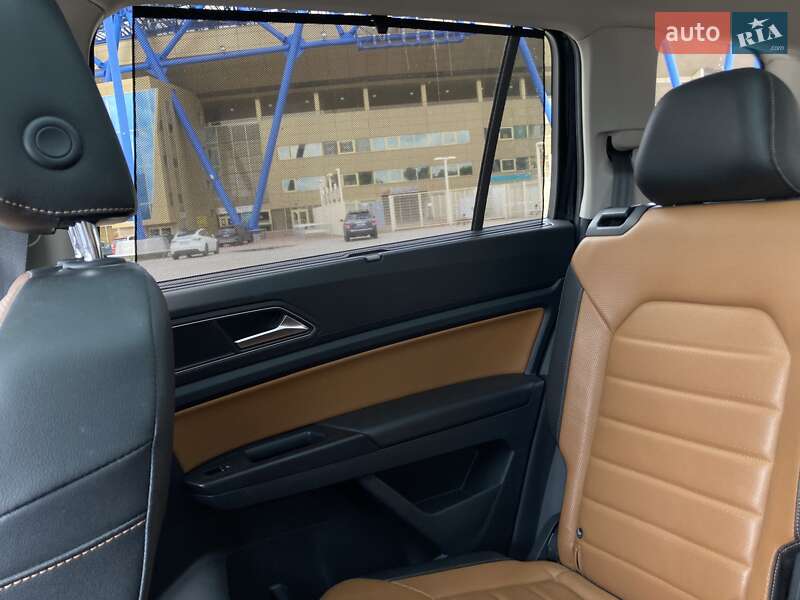 Позашляховик / Кросовер Volkswagen Atlas 2019 в Харкові