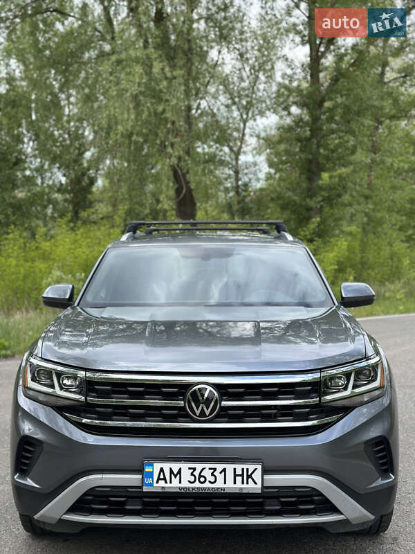 Позашляховик / Кросовер Volkswagen Atlas 2019 в 