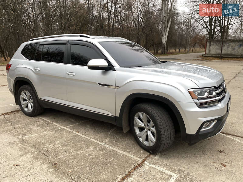 Внедорожник / Кроссовер Volkswagen Atlas 2017 в Кривом Роге