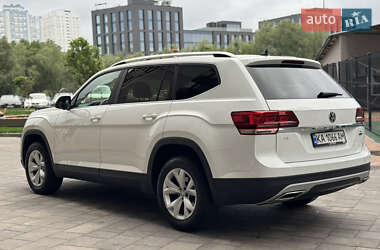 Позашляховик / Кросовер Volkswagen Atlas 2018 в 