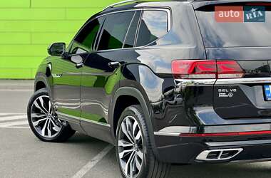 Внедорожник / Кроссовер Volkswagen Atlas 2021 в 