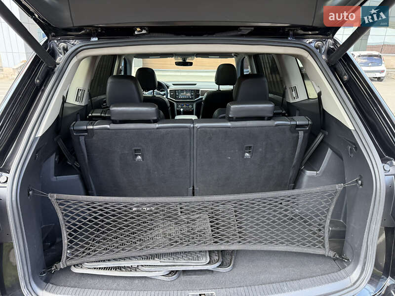 Внедорожник / Кроссовер Volkswagen Atlas 2017 в Киеве