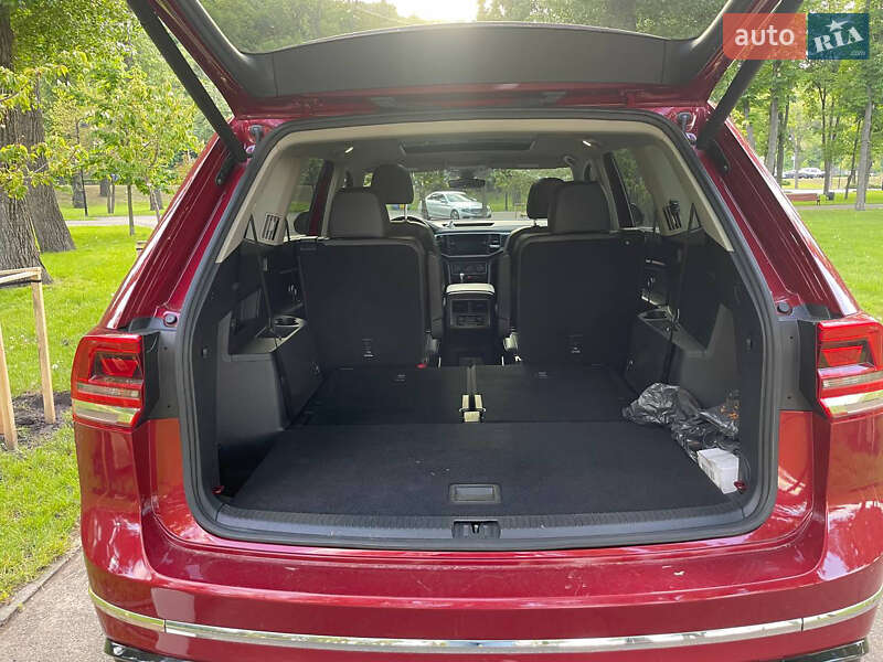 Позашляховик / Кросовер Volkswagen Atlas 2018 в Києві