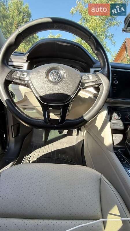 Позашляховик / Кросовер Volkswagen Atlas 2017 в Бородянці