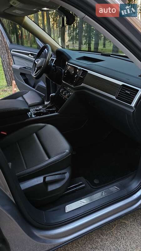 Внедорожник / Кроссовер Volkswagen Atlas 2022 в Киеве