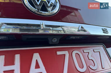 Позашляховик / Кросовер Volkswagen Atlas 2018 в 