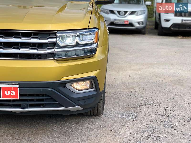 Позашляховик / Кросовер Volkswagen Atlas 2017 в Вінниці