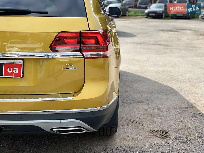 Позашляховик / Кросовер Volkswagen Atlas 2017 в Вінниці