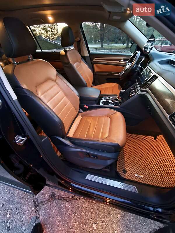 Внедорожник / Кроссовер Volkswagen Atlas 2019 в Лозовой