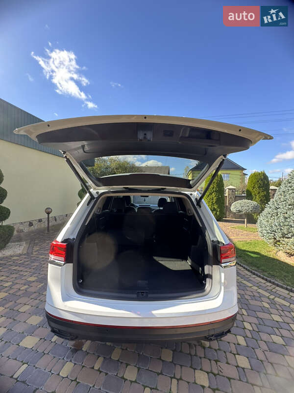 Позашляховик / Кросовер Volkswagen Atlas 2020 в Івано-Франківську